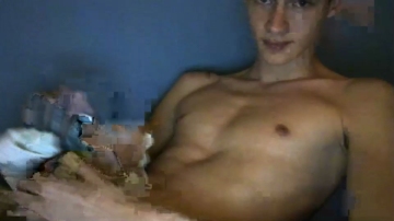 New_Twink2  08-09-2021 video topless